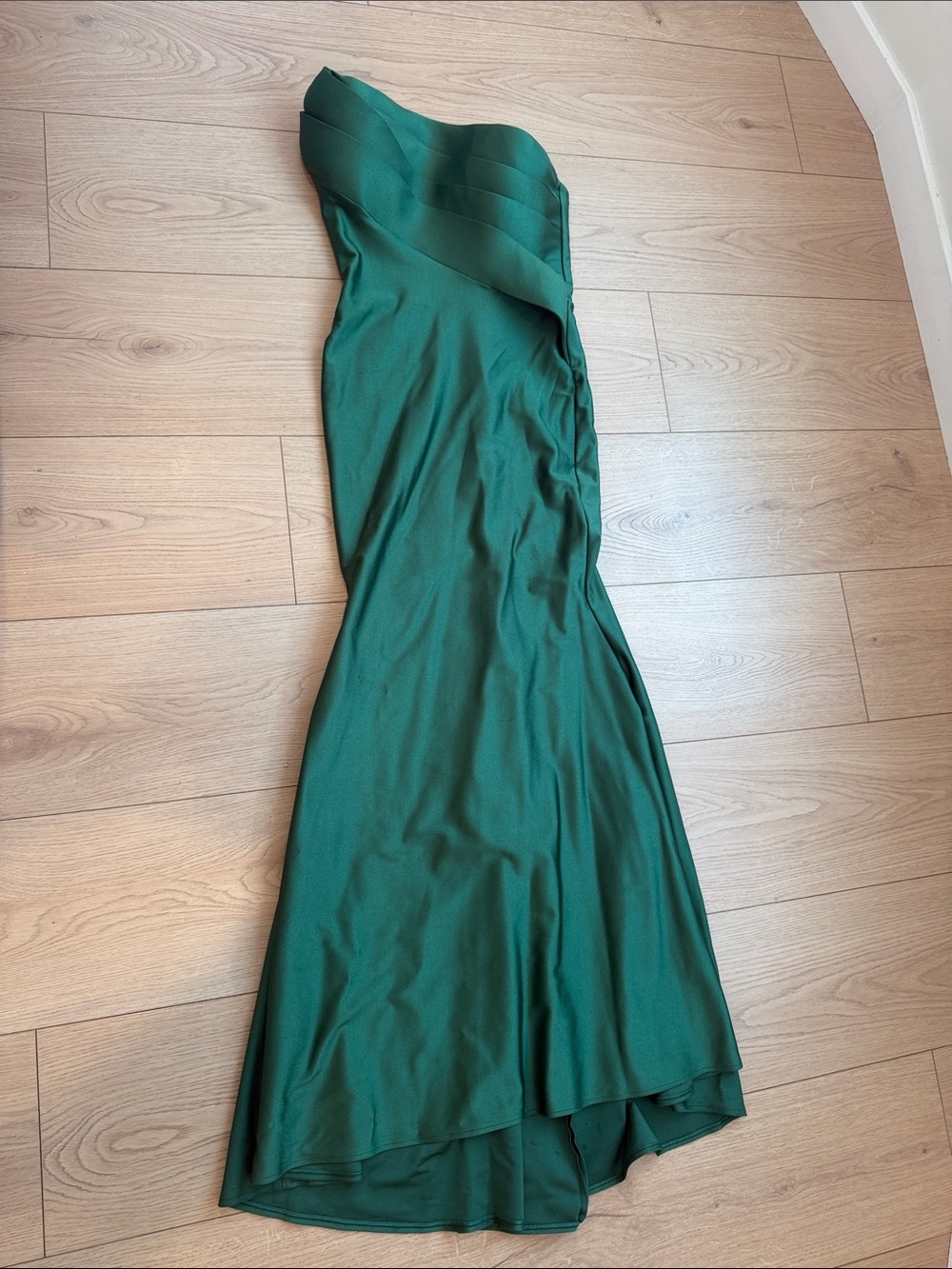 NICOLE BAKTI Strapless Emerald Green Evening Gown